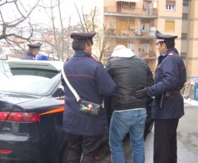 Mercato S.S. 5arresti 