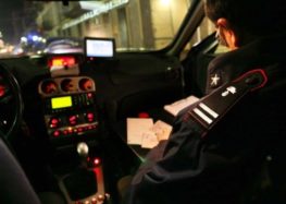 LADRI IN FUGA, CARABINIERI RECUPERANO AUTO RUBATA