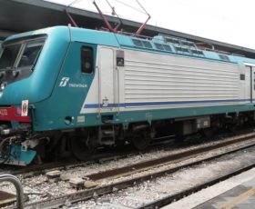 Aumenti Trenitalia, il sindaco Valiante con i pendolari