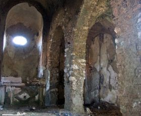 Montoro. L’antico complesso conventuale di S.Giacomo del 1100 lasciato all’incuria