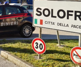 Solofra. Bomba carta provoca danni ad un’auto e incendiata un’un’alta nei pressi dell’abitazione del proprietario in via Melito