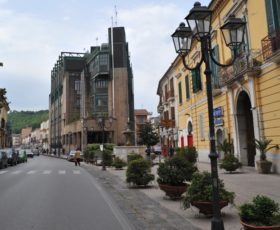 Baronissi. Caos in consiglio comunale, l’opposizione abbandona l’aula per protesta