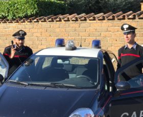 I Carabinieri lo fermano senza patente, lui da false generalità. cinque mesi di reclusione