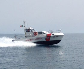 Imbarcazione in avaria a largo di Salerno con 5 persone a bordo soccorsi dalla Guardia Costiera