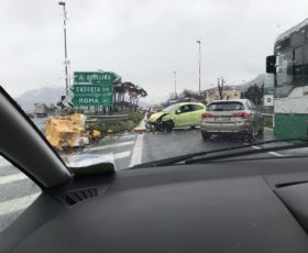 Fisciano: automobilista si schianta nel guardrail sulla Salerno Avellino