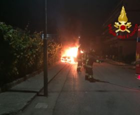 Montoro.  Doppio incendio di auto a Piazza di Pandola e Piano