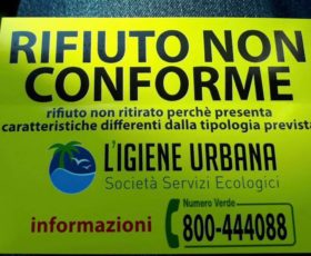Controlli del conforme conferimento dei rifiuti, sanzioni fino a 500 euro per chi non rispetta le regole