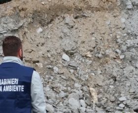 Il Noe sequestra una discarica di materiali per l’edilizia a Fisciano