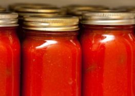 Passata di pomodoro scaduta: denunciato imprenditore conserviero dell’Agro Nocerino-Sarnese