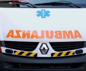 Salerno: bimbo nasce in ambulanza grazie agli operatori del 118