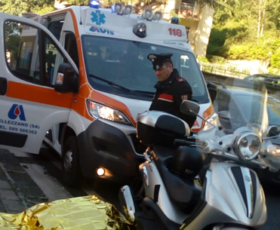 Salerno. Uomo colto da malore in strada