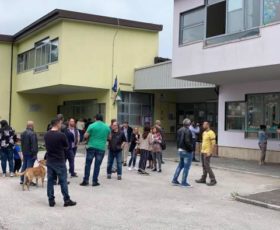 Solofra. Maltrattamenti e violenze in una scuola dell’infanzia, arrestati 4 insegnanti