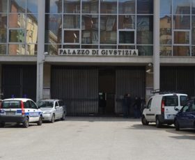 Solofra. 100 mila euro di truffa nei confronti della “folletto”