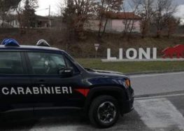 LIONI (AV) – RUBA BATTERIE ESAUSTE DAL RETRO DELL’AUTORICAMBI: DENUNCIATO DAI CARABINIERI