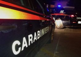 40enne sottoposto a controllo si scaglia contro i carabinieri, arrestato